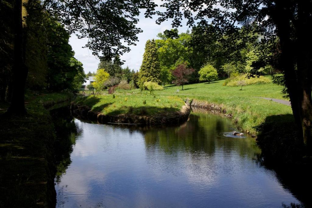 Tully'S Hotel Castlerea Esterno foto